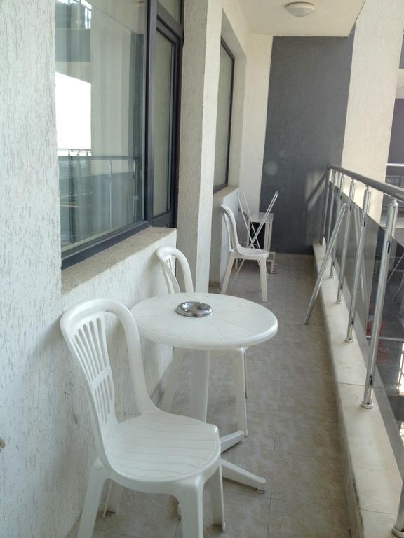 Apartments Yalta Златни пясъци Екстериор снимка