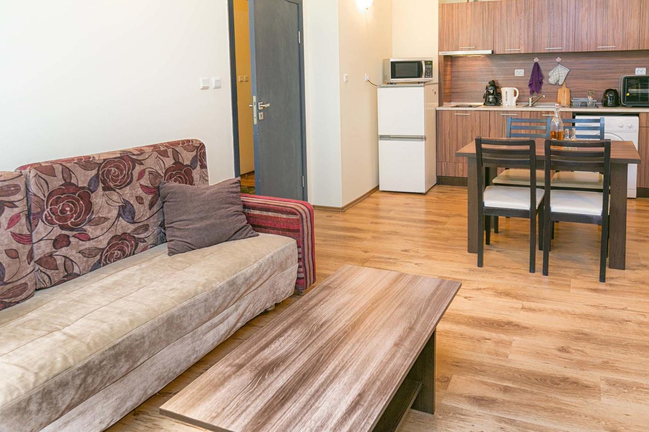 Apartments Yalta Златни пясъци Екстериор снимка
